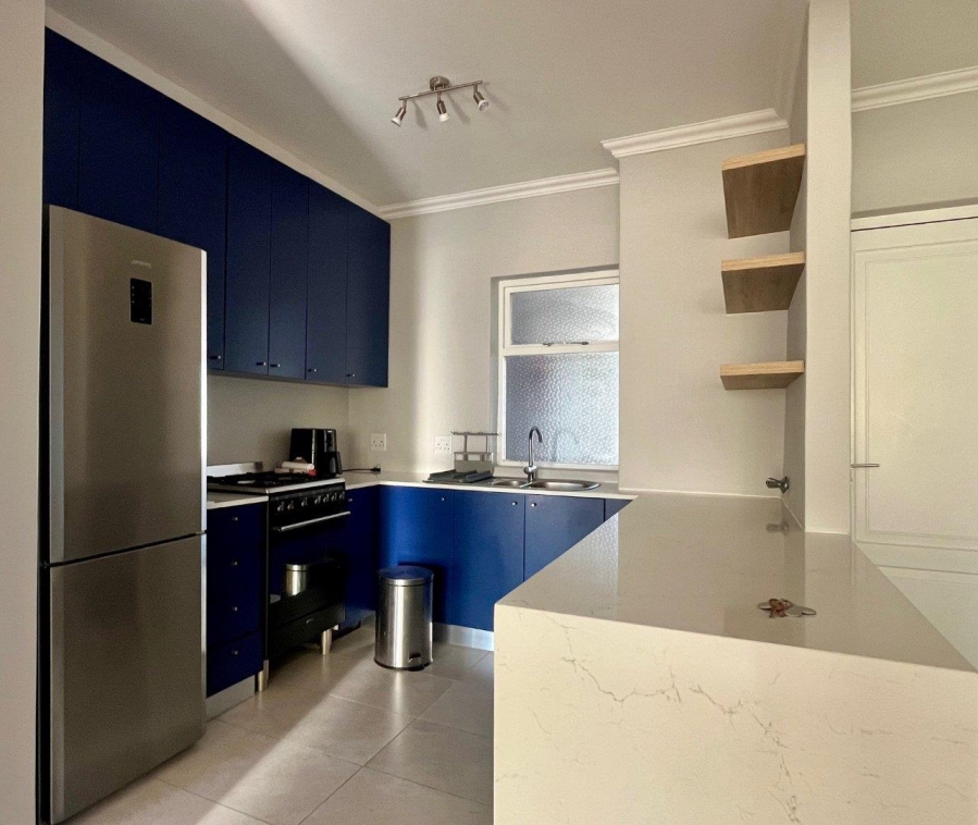 To Let 2 Bedroom Property for Rent in Sea Point Western Cape